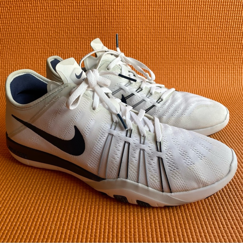 Nike Free TR 6 Womens Shoes Size 10.5